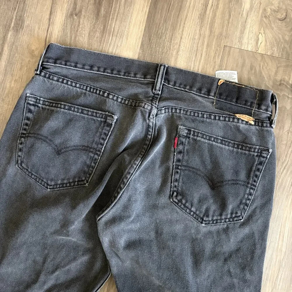 Vintage Y2K Levi’s 505 Jeans Men's Size 34x34 Straight Leg Black Denim Faded
